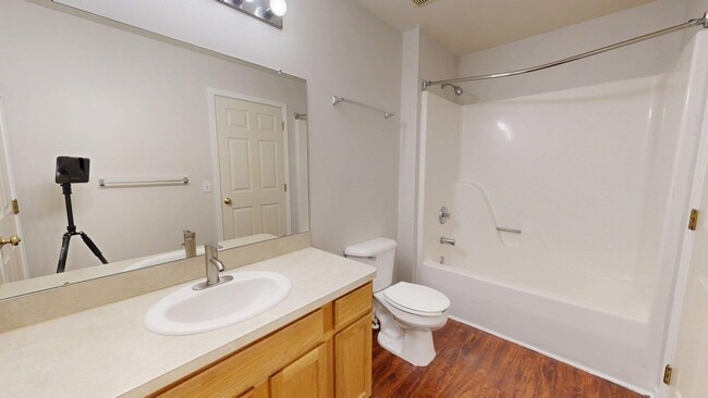 Building Photo - 3073 Promenade Cir