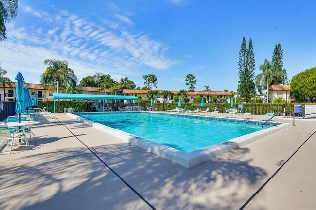 Building Photo - 7257 Golf Colony Ct