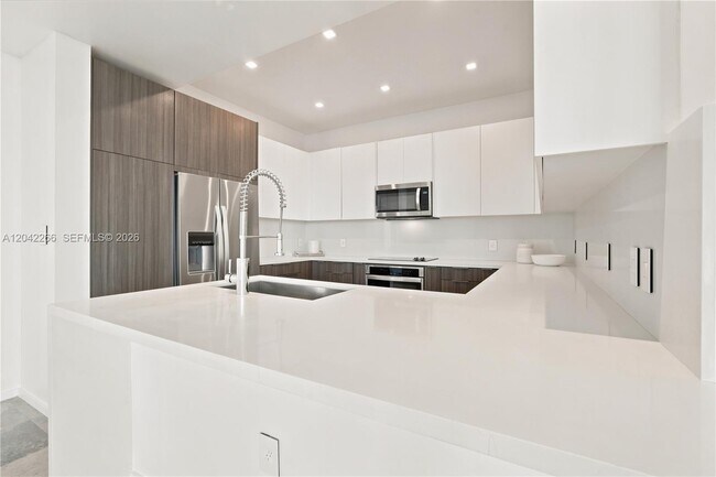Building Photo - 9066 SW 73rd Ct