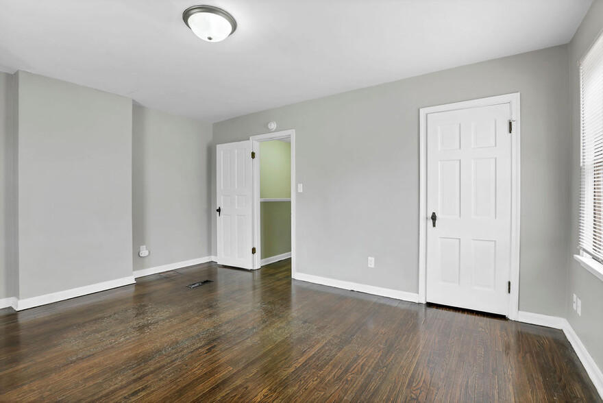 Building Photo - 3086 Sullivant Ave