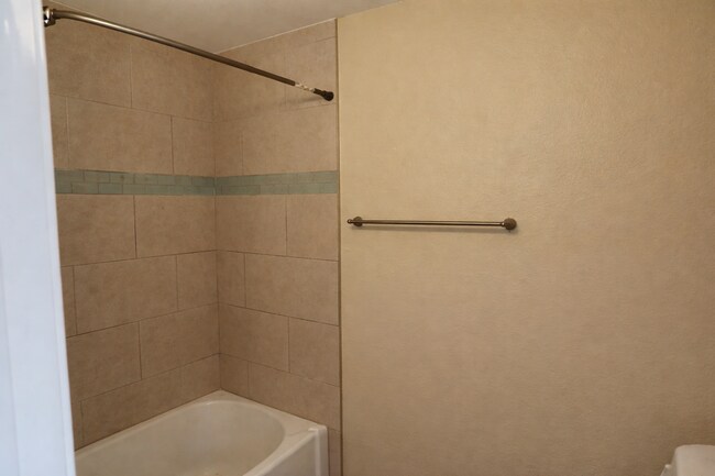 Building Photo - 1435 Otis St