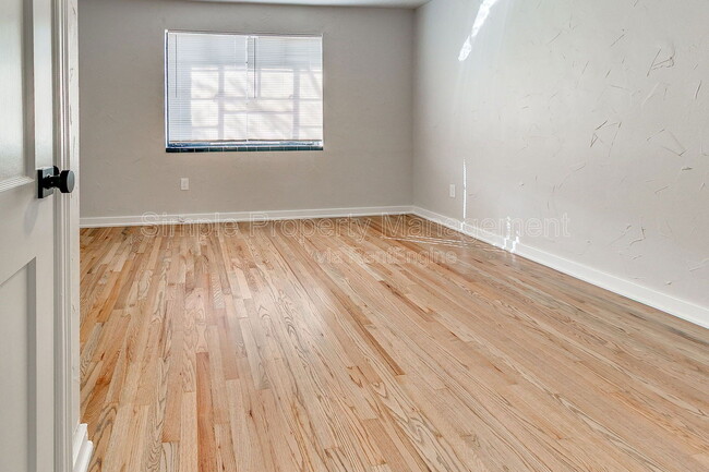 Building Photo - 1421 Classen Dr