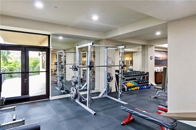 Building Photo - 14300 Riva Del Lago Dr