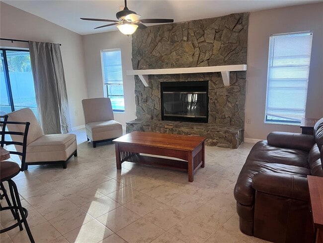 Building Photo - 5021 Bridgeport Dr