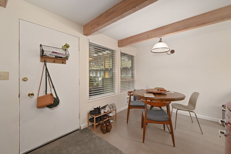 Building Photo - 21521 73rd Pl W