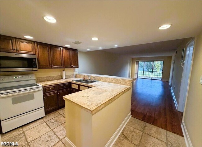 Building Photo - 3920 Orange Grove Blvd