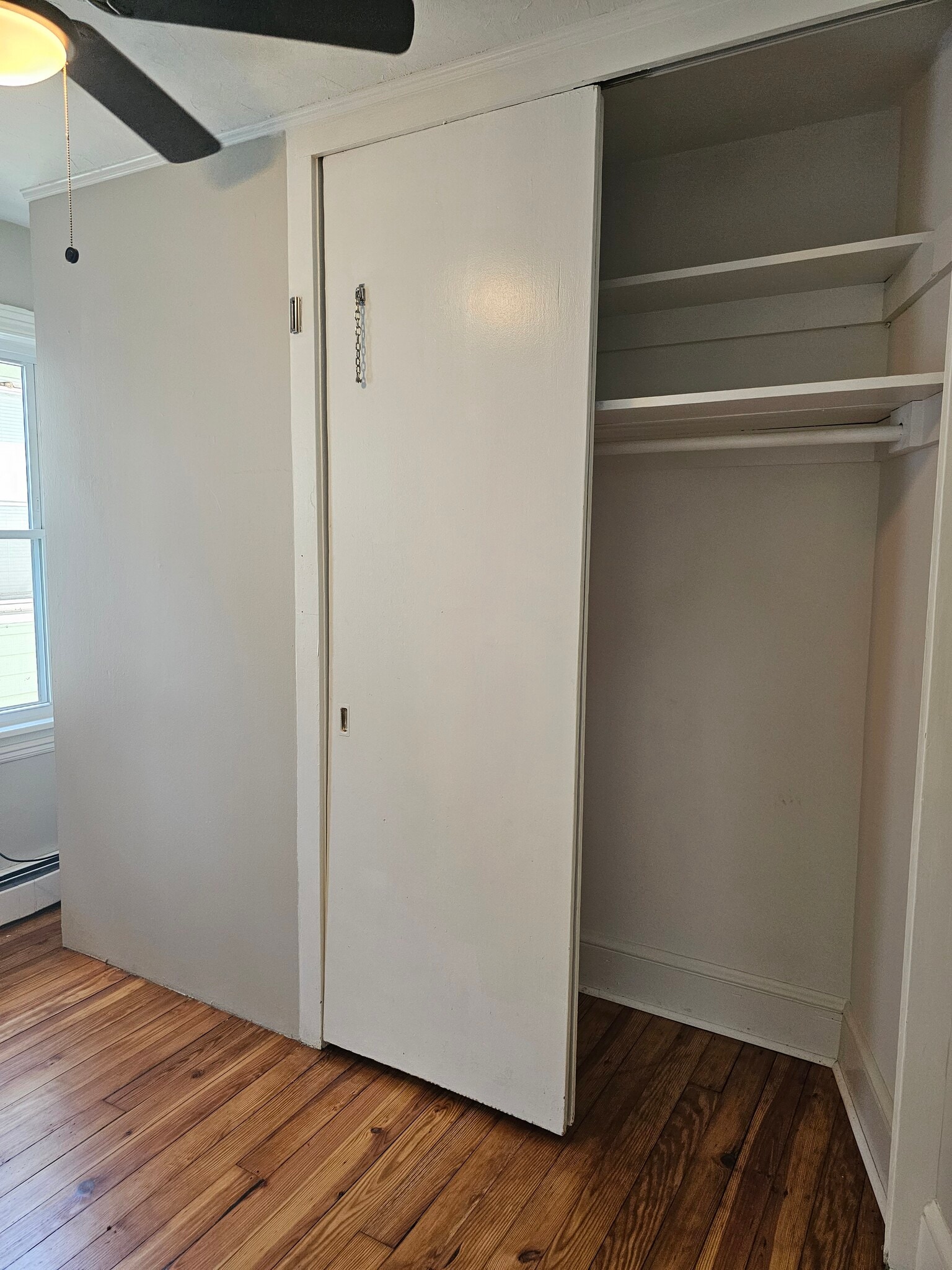 Second bedroom w/ one closet - 226 S Illinois Ave