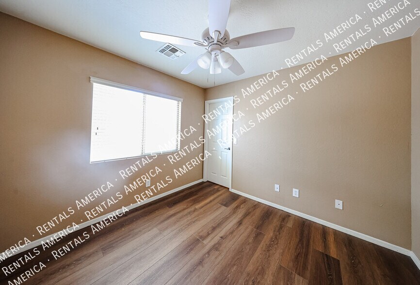 Building Photo - 23808 N Tayrien Ln