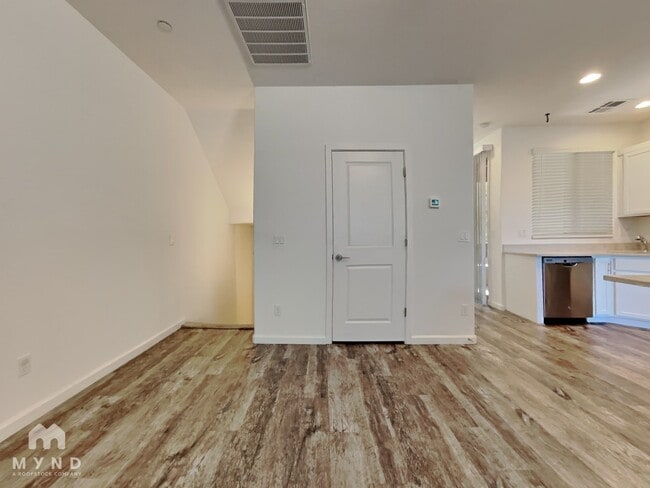 Building Photo - 22125 N 29th Ave