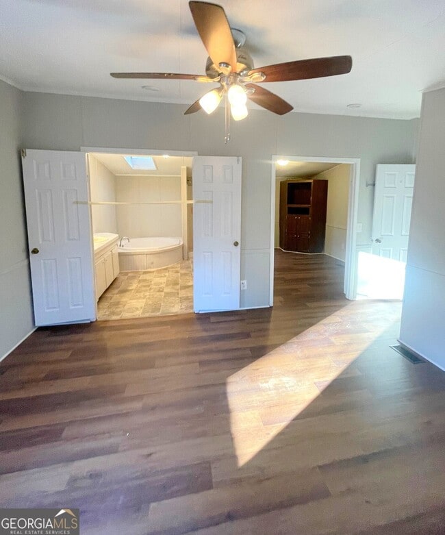 Building Photo - 249 Oakleigh Dr