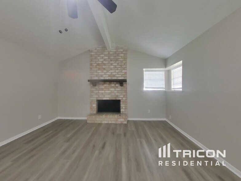 Building Photo - 23238 Briarcreek Blvd