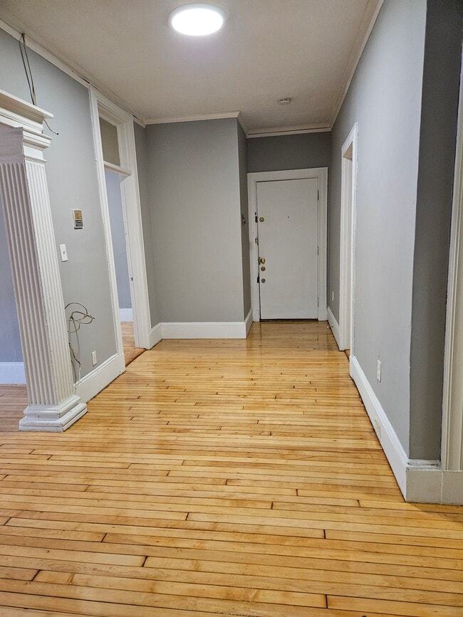 Building Photo - 59 Brighton Ave