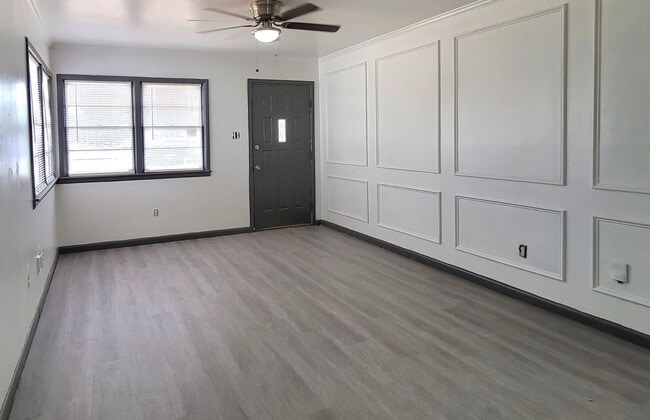 Building Photo - 5512 Avenue G