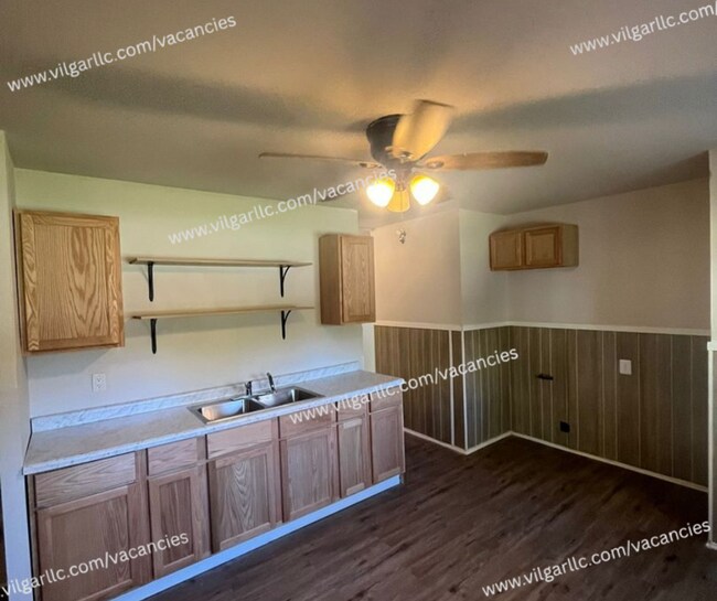 Primary Photo - 3 Bedrooms | 1 Bathroom – Single-Family Home - Your Next Home!