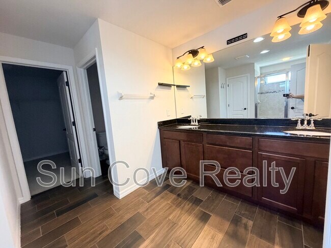 Building Photo - 14112 Poke Ridge Dr