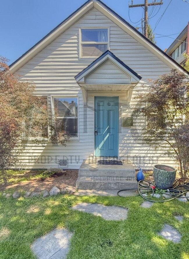Primary Photo - Browne's Addition Loft-Style Studio