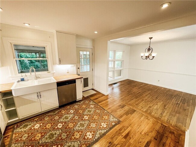Building Photo - 116 Indian Trail