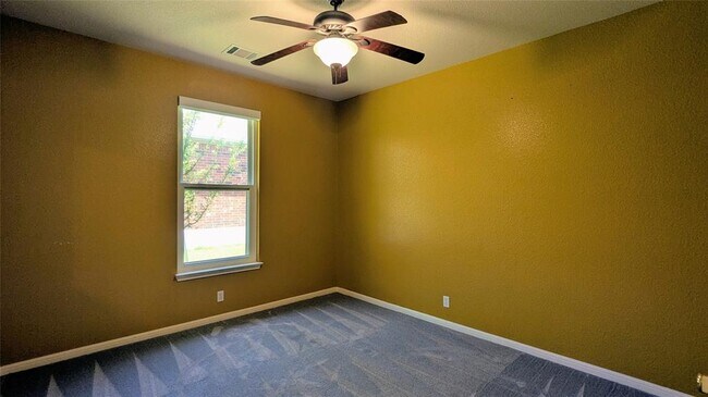 Building Photo - 114 Ambrose Dr