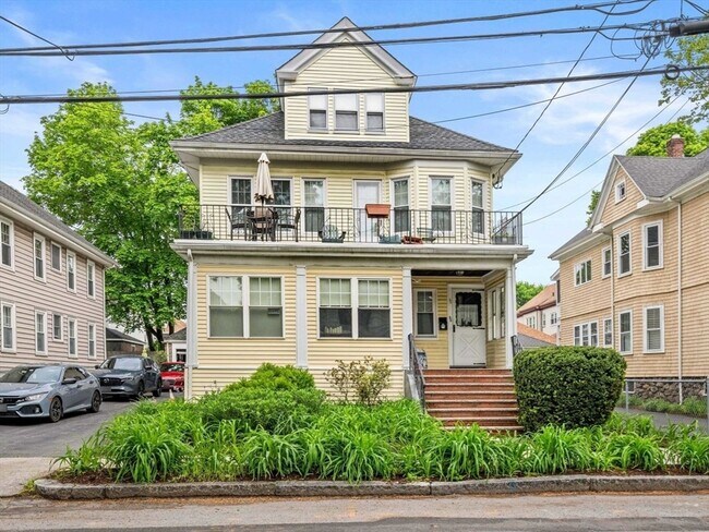 Primary Photo - 58 Trowbridge St