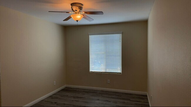 Building Photo - Move in Special! 2 Weeks free!  Home for R...