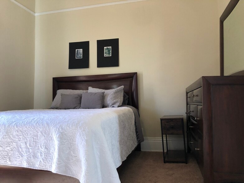 Bedroom 1 with queen memory foam bed - 124 S 5th St