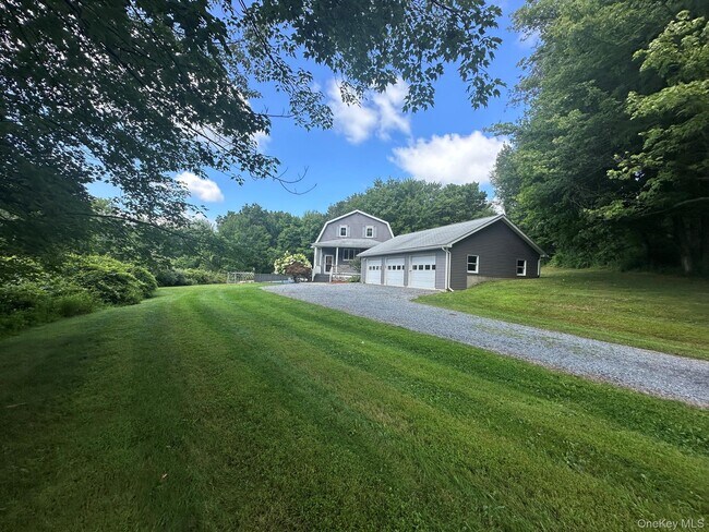 Building Photo - 109 Brush Hill Rd