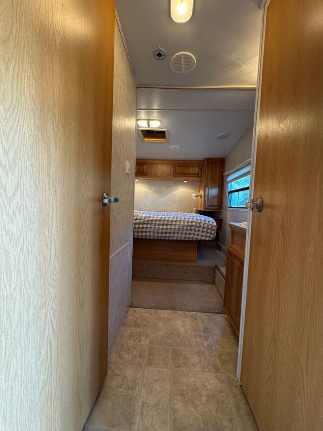 Building Photo - 1073 Old Lakeport Rd NW