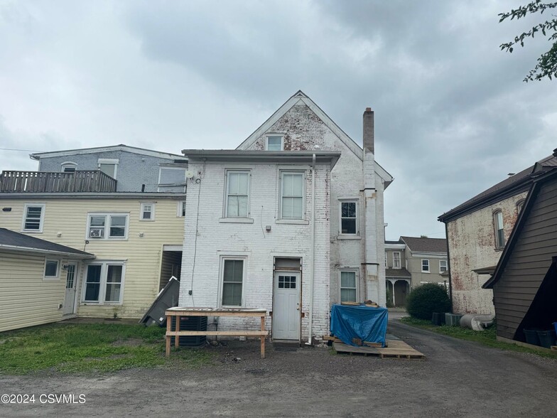 Back & Parking Space - 13 E 3rd St