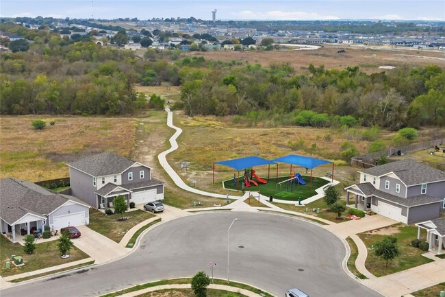 Building Photo - 211 Shiro Dr