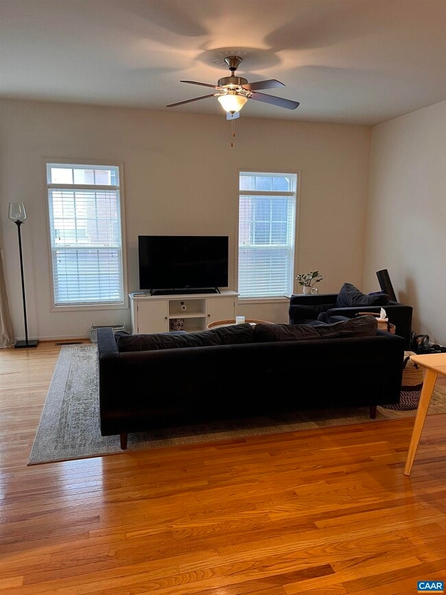 Building Photo - 161 Brookwood Dr