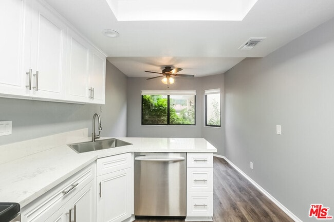 Building Photo - 851 Pebble Beach Dr