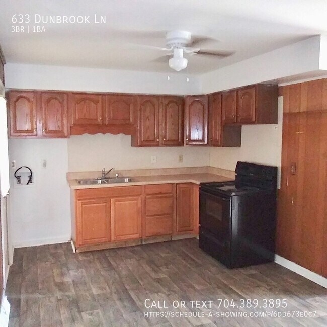 Building Photo - 633 Dunbrook Ln