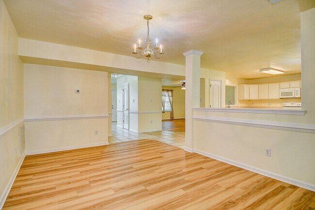 Building Photo - FOR RENT - Chesapeake in Bryant Farms / De...