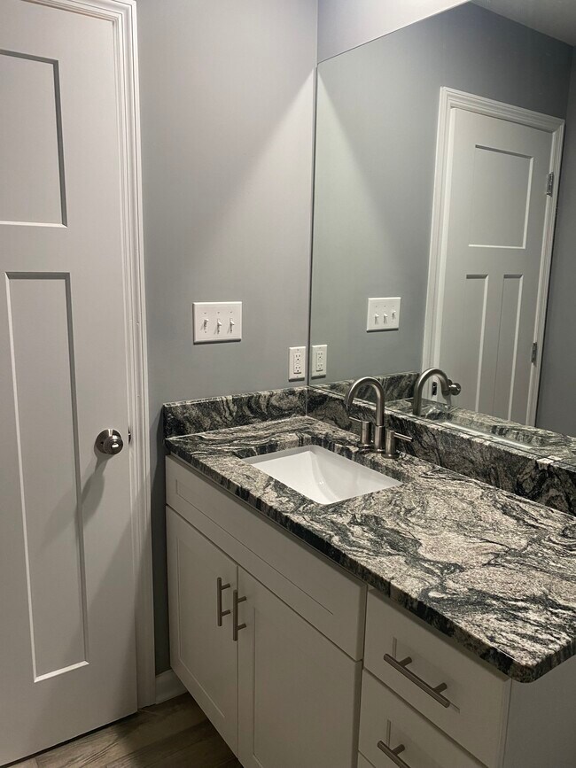 Building Photo - 1197 Finley Beech Rd