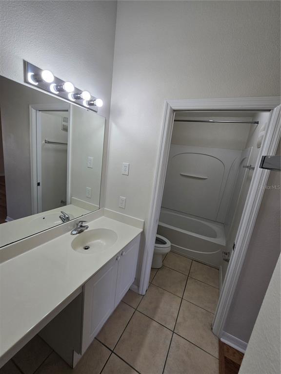 Building Photo - 2790 Club Cortile Cir