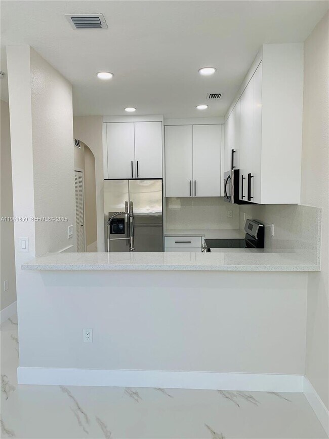 Building Photo - 7050 NW 177th St