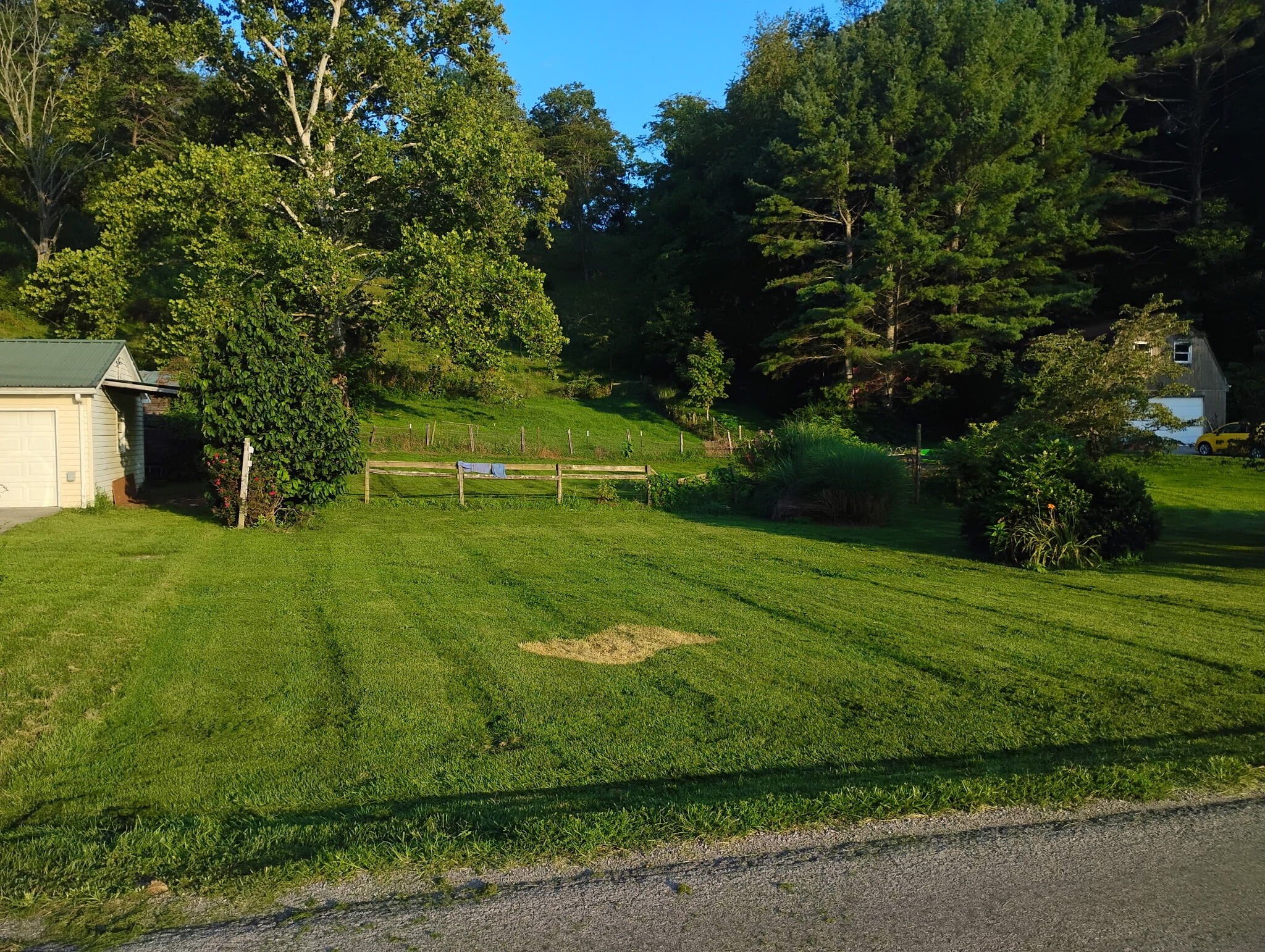 Large yard extra acreage if desired for rent. - 5163 Whitethorne Rd