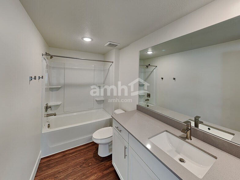 Building Photo - 6062 W Arranmore Dr