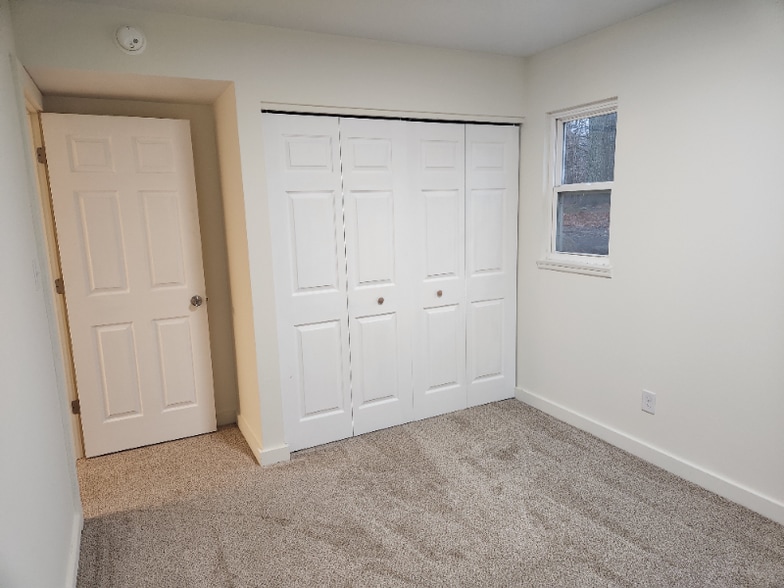 Building Photo - 4707 Kent Rd