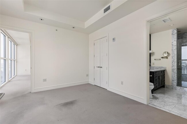 Building Photo - 98 San Jacinto Blvd