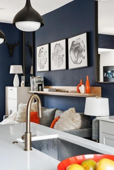 Building Photo - 691 Fraser St SE