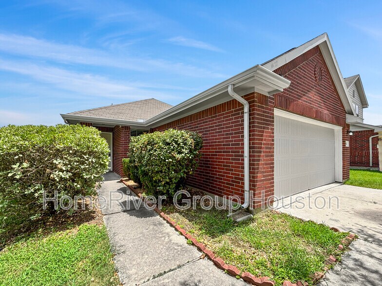 Primary Photo - 4311 Amaryllis Ave