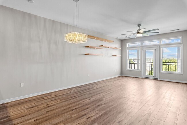 Building Photo - For Rent in Norfolk!