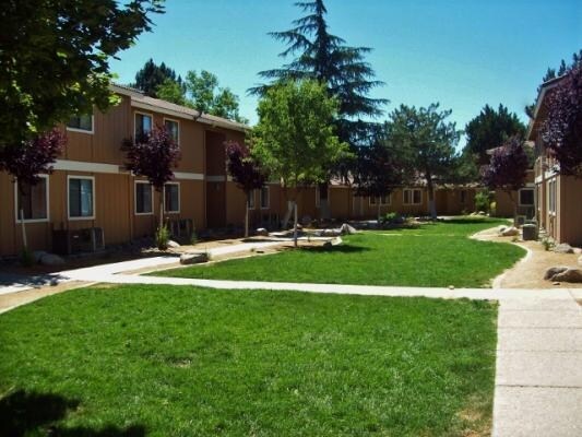 Building Photo - Sand Pebble/Spanish Oaks Village