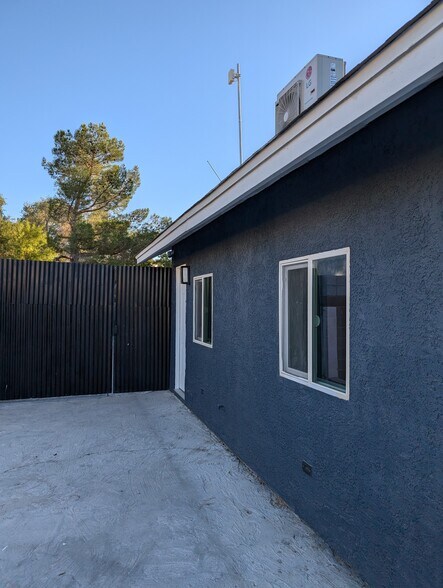 Building Photo - 6389 La Palma Pky