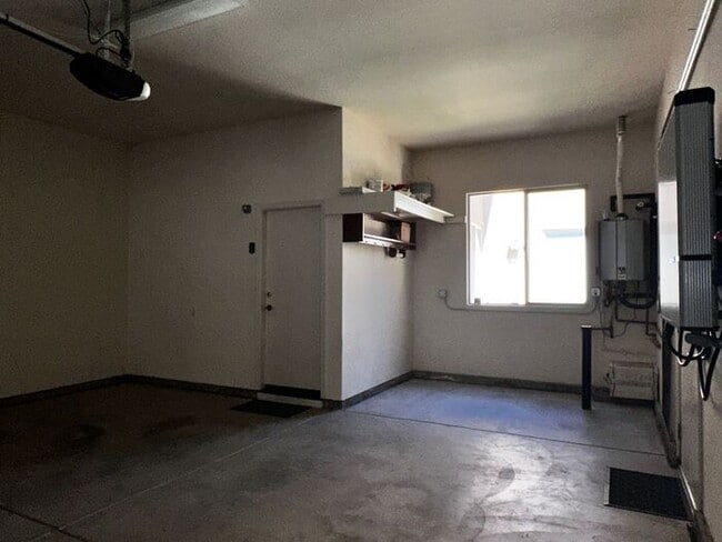 Building Photo - Spacious 3BR, 2BA with Solar and Modern Up...
