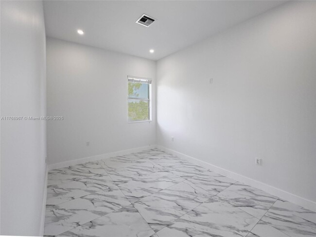 Building Photo - 149 Southeast Cor. Arno