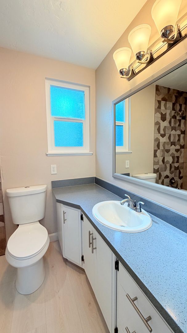 Building Photo - 14723 Martell Ave