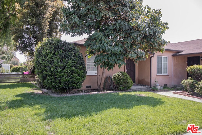Primary Photo - 5107 Overland Ave