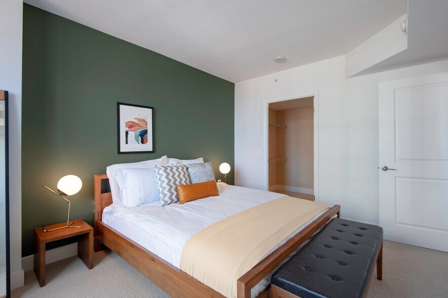 Building Photo - 415 L St NW